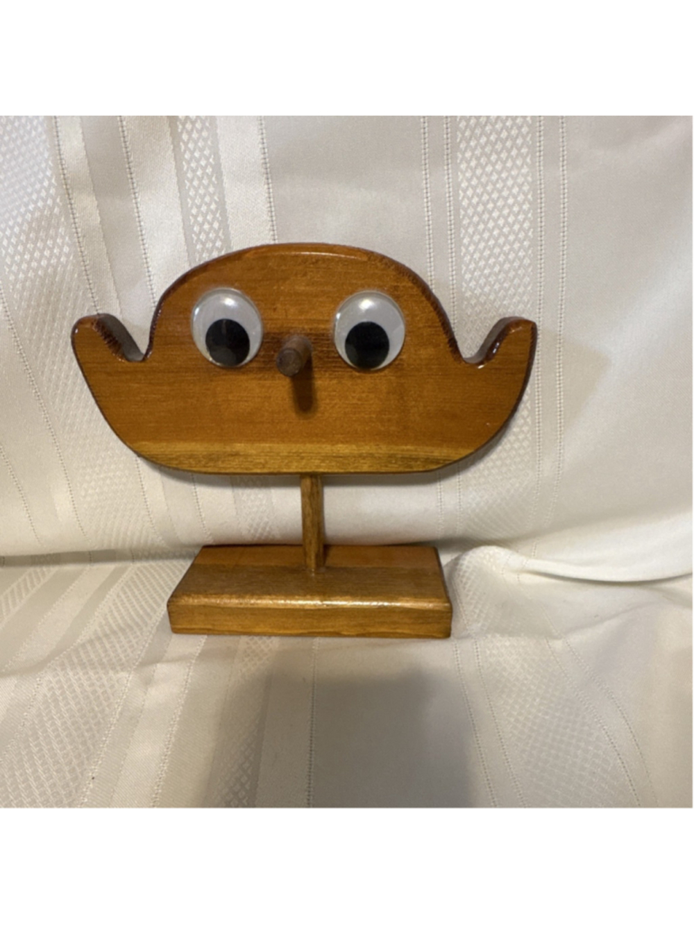 Wooden Eyeglass Holder Display Stand Brown Novelty Googly Eyes Unisex